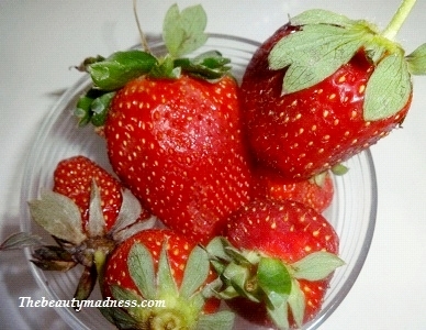 strawberry face packs